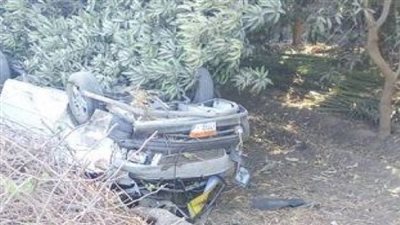 مصرع شخص وإصابة آخر في انقلاب سيارة ربع نقل بشلاتين