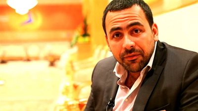 قاضي التحقيق يخلي سبيل يوسف الحسيني في اتهامه بسب هشام جنينة