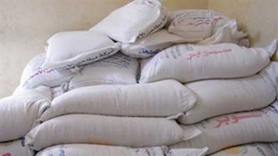 ضبط طن دقيق مجهول المصدر فى مخبز بباب الشعرية