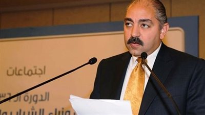 العامرى فاروق ينتقد قرار تعيين محمود طاهر لرئاسة النادى الأهلى