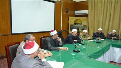 الأوقاف: بذل المزيد من الجهد والتعاون في المجالين الدعوي والإداري