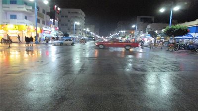 انخفاض في درجات الحرارة وأمطار خفيفة على بعض مراكز 