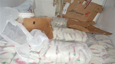 ضبط 420 كيلو سكر تموينى مجهول المصدر داخل سوبر ماركت بالبساتين