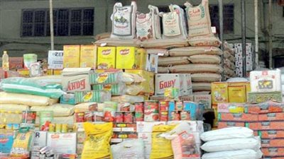 ضبط بدالة تموينية تحجب السلع التموينية لبيعها فى السوق السوداء بالشرقية