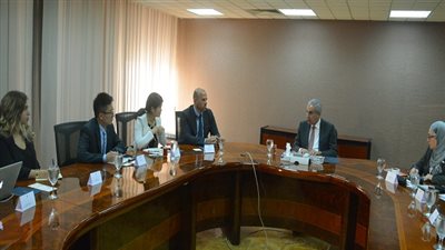 وزير الصناعة يبحث مع بنك التجارة الصيني تمويل مشروعات جديدة في مصر