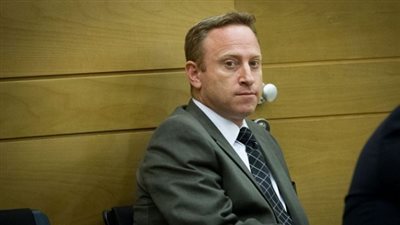 الشرطة الإسرائيلية تطالب بمحاكمة رئيس مكتب نتنياهو