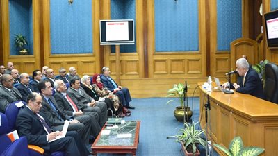 شوقى يبحث مع مديرى مديريات التربية والتعليم المشروع القومى لتعليم مصرى جديد