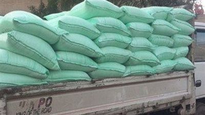 ضبط طن دقيق داخل مخبز مجهول المصدر بالسلام