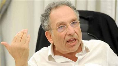 ممدوح حمزة يطالب السيسي بالتحقيق للوصول لقتلة متظاهري 25 يناير