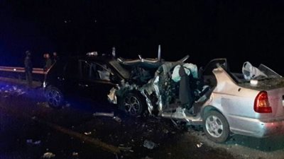 مصرع وإصابة 37 في حوادث منفصلة أعلى الطرق الرئيسية