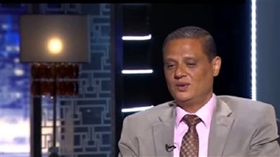 رئيس حى السيدة زينب يحذر المواطنين من التعامل مع المقاولين المخالفين