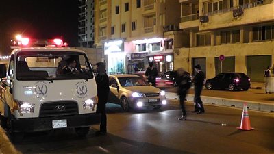 مرور الإسكندرية تناشد قائدي السيارات توخي الحذر بسبب سوء الطقس