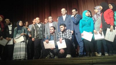 بالصور.. النائب أحمد الجزار يشارك في تكريم 50 طالب وطالبة من المتفوقين من ابناء البساتين