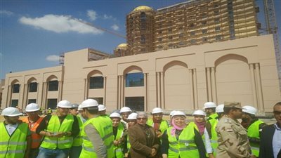 برعاية وزير التعليم العالي والبحث العلمي: انطلاق الفوج السابع من شباب الجامعات المصرية لزيارة مشروع فندق 