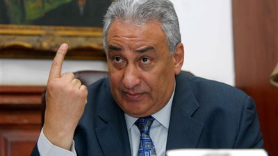 سامح عاشور ونقيب محامي المنيا يعلنان استمرار الإضراب أمام الجنايات