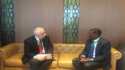 شوقى يلتقى بوزير التعليم السنغالى خلال مؤتمر تطوير التعليم فى أفريقيا