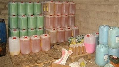 ضبط مصنع منظفات مجهولة المصدر بدار السلام