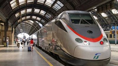 إخلاء قطار ركاب في لندن بسبب تهديد قائده بسكين