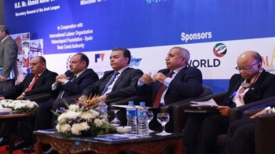 على هامش المؤتمر الدولي 