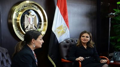 سحر نصر تبحث مع مديرة الوكالة الفرنسية للتنمية التوقيع على اتفاقيات فى مجالات الصحة والصرف الصحى والطاقة