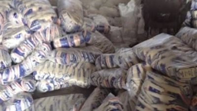 ضبط تاجر بحوزته 1.700 طن سكر تموينى يبيعها بالسوق السوداء بالدقهلية