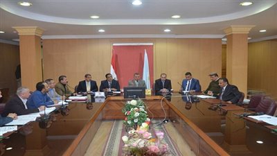 محافظ كفرالشيخ.. يمنع خروج القمح ويعلن موعد استلامه منتصف أبريل