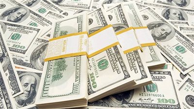 سعر الدولار في ٦ بنوك بتعاملات اليوم