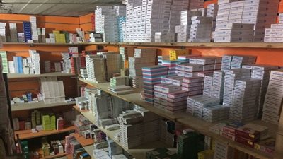 الصحة: غلق مصنع و11 صيدلية و4 مخازن للادوية بسبب المخالفات