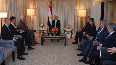 يوم رئاسي بواشنطن.. السيسي يستقبل بمقر إقامته بواشنطن المديرين التنفيذيين لشركتي 