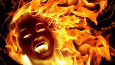 عامل مصري يقتل ربة منزل أردنية ويشعل النار في جسدها