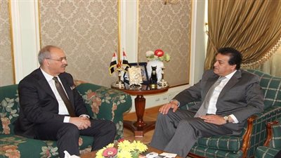 عبد الغفار: توفير إدارة خاصة بالطلاب الوافدين بكل جامعة لرعايتهم 