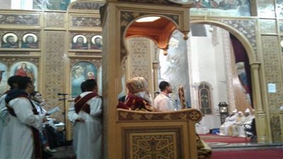 بدء قداس عيد الميلاد بالكنيسة المرقسية بالإسكندرية