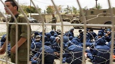 المعتقلون الفلسطينيون بسجون إسرائيل يبدأون إضرابًا عن الطعام غدًا