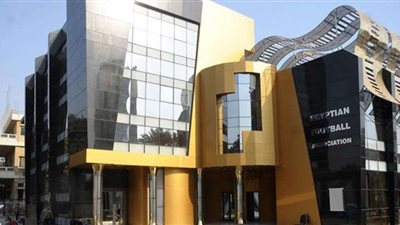 اتحاد الكرة يخطر الزمالك بخصم 3 نقاط من رصيده