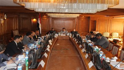 أعضاء المجلس الأعلى للمراكز والمعاهد يستعرضون الخطط الاستثمارية للعام الحالى
