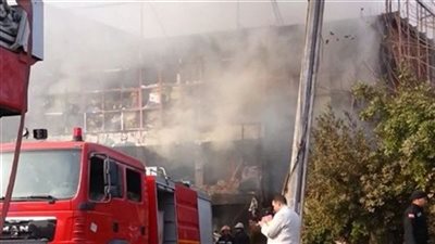 إصابة شخصين في حريق عقار شارع المعز
