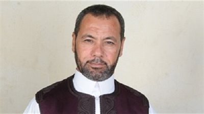 سليمان العميري: قطار مطروح لا يصلح إلا لنقل المواشي