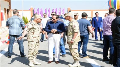السيسي يتفقد سير العمل في مدينة الإسماعيلية الجديدة