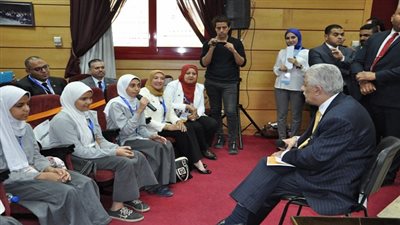 شوقي يعلن نتائج المرحلة الأولى من مشروع (المعلمون أولًا)