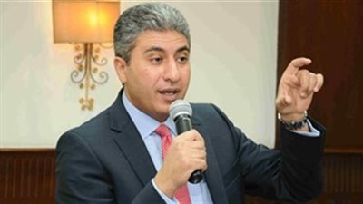 شريف فتحي: ماضون في خطة تحديث أسطول مصر للطيران