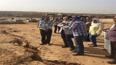 وزير الإسكان يقوم بجولة مفاجئة لتفقد الأعمال بحديقة الشيخ زايد