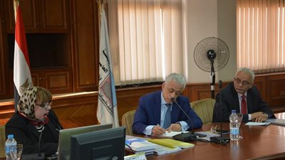 شوقى يلتقى بمجلس إدارة المركز القومى للبحوث التربوية والتنمية