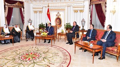 السيسي يبحث تعزيز العمل العربي المشترك مع وفد 