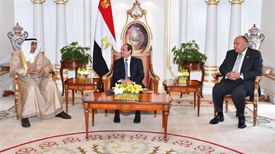 السيسي يستقبل بمقر إقامته بالكويت المدير العام للصندوق الكويتي للتنمية