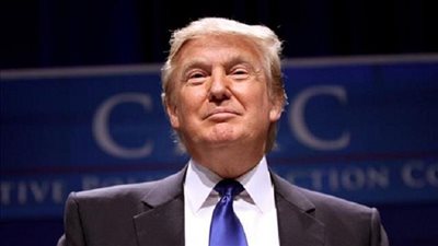 شاهد.. فخامة مقر إقامة الرئيس الأمريكي في الرياض