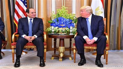 السيسي يلتقى الرئيس الأمريكى بالرياض