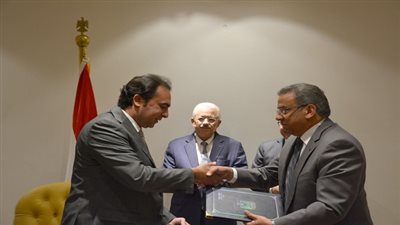 تعاون بين صندوق دعم المشروعات التعليمية والهيئة القومية للبريد