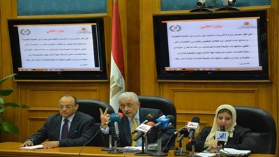 شوقى يعلن بعض ضوابط العمل المنظمة للمدارس الخاصة