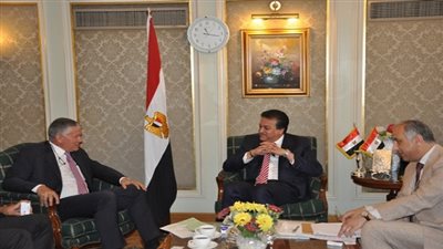 وزير التعليم العالى والبحث العلمى يستقبل السفير الفرنسى بالقاهرة