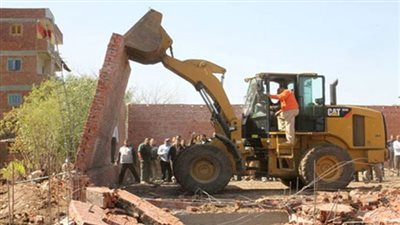 حملة لإزالة التعديات على قرية تونس في الفيوم